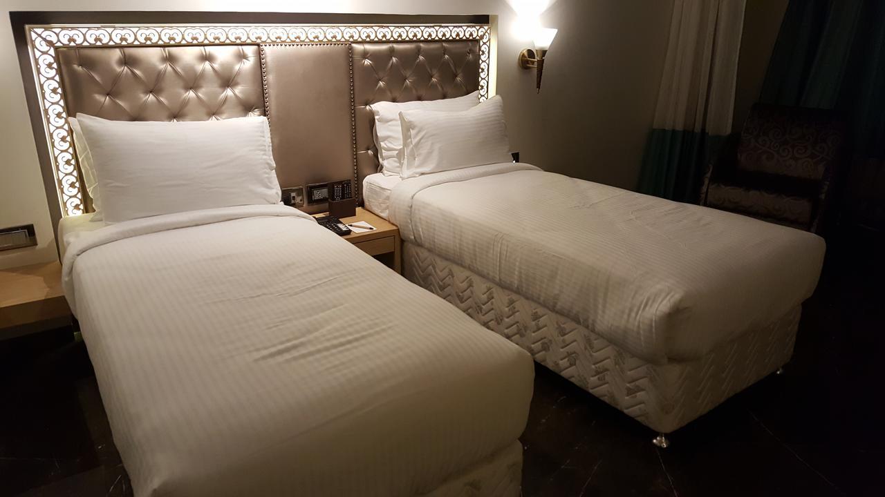 Hotel Peninsula Redpine Mumbai Kültér fotó