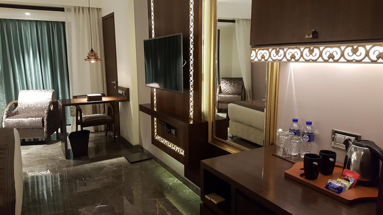 Hotel Peninsula Redpine Mumbai Kültér fotó