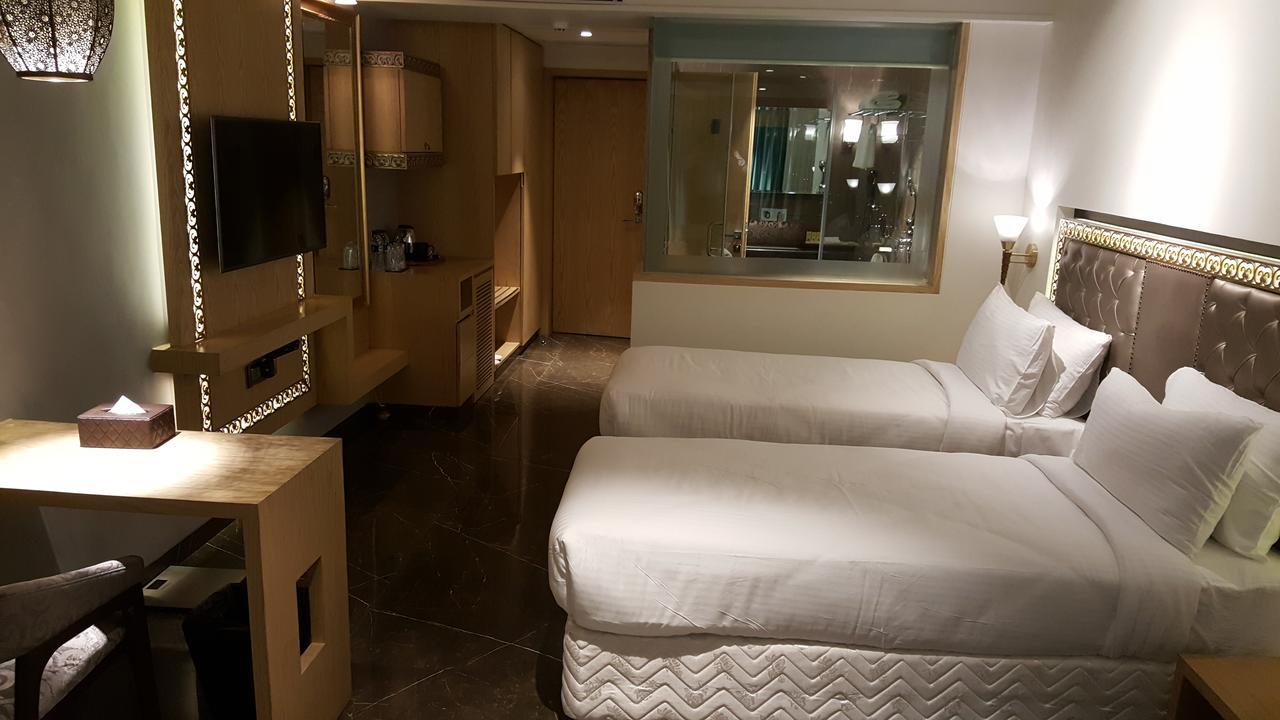 Hotel Peninsula Redpine Mumbai Kültér fotó